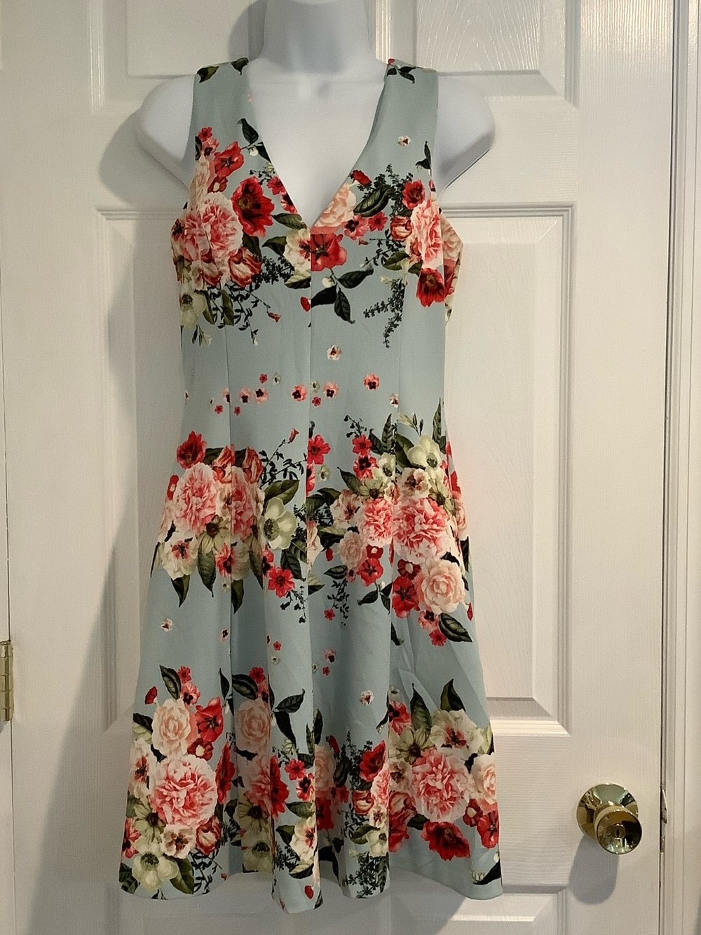 JESSICA SIMPSON Pale Blue Floral Cottagecore Resortwear Wedding Guest Dress 4